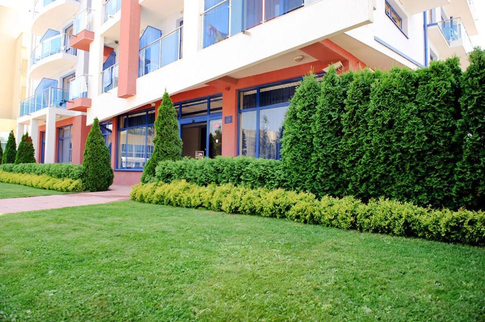 Hotel Nadia プリモルスコ エクステリア 写真