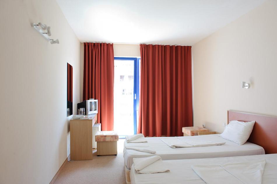 Hotel Nadia プリモルスコ エクステリア 写真